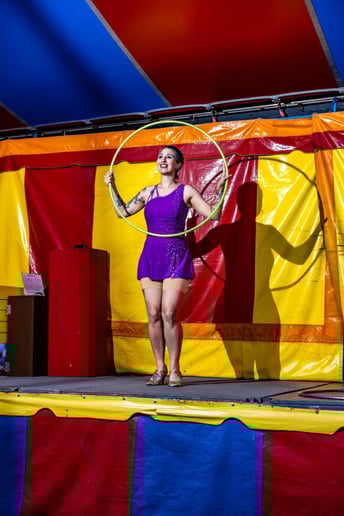 Gallery photo 25 of Janie Slash