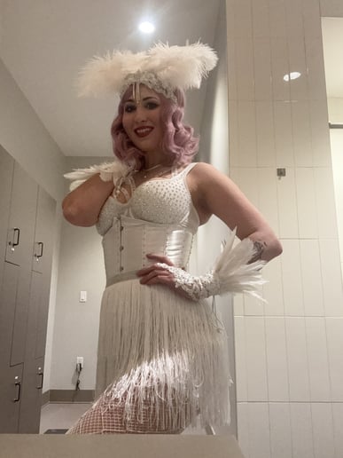 Gallery photo 31 of Janie Slash