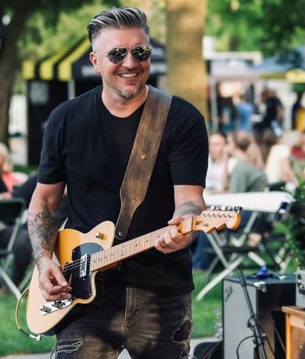 Gallery photo 3 of Jason Harper