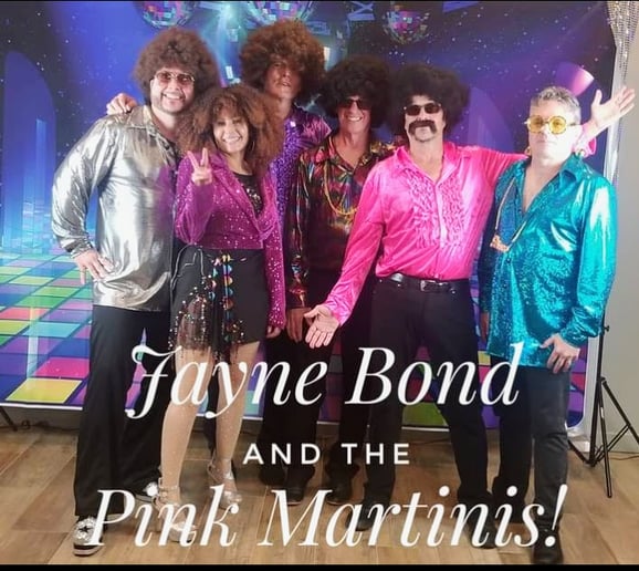 Gallery photo 20 of Jayne Bond & the Pink Martinis