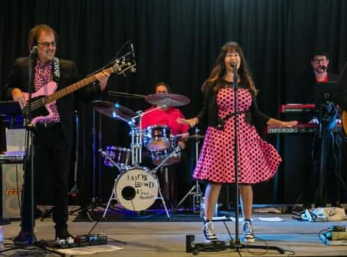 Gallery photo 30 of Jayne Bond & the Pink Martinis
