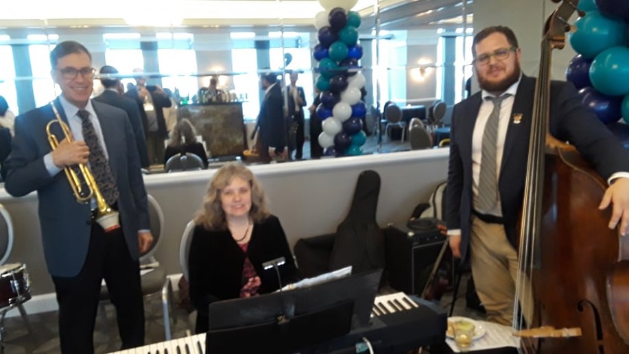 Gallery photo 1 of Lynne Hamer Jazz Trio