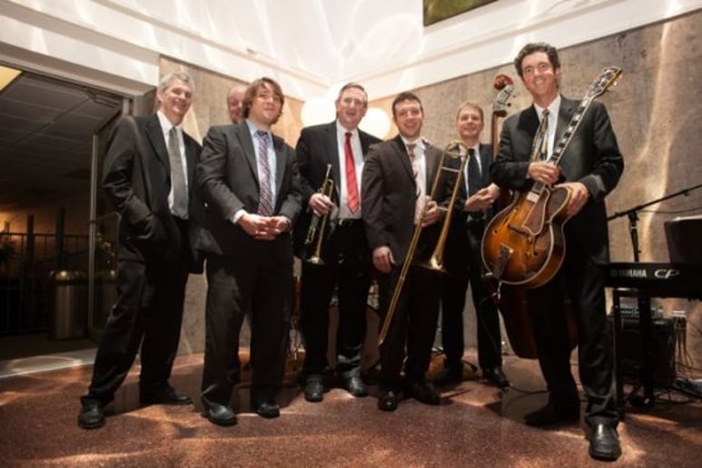 Gallery photo 3 of Kevin Van Sant - Jazz Guitarist