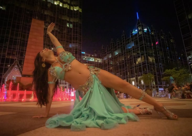 Gallery photo 3 of Jemeena Bellydance