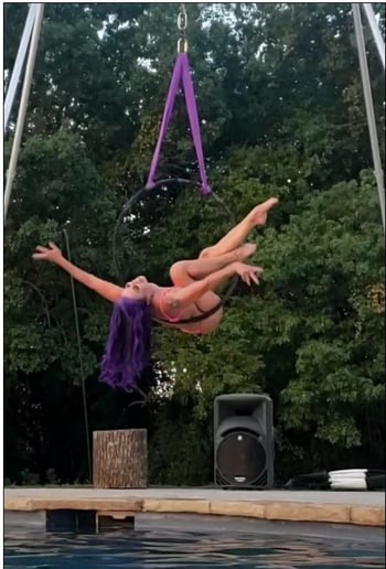 Gallery photo 5 of Starfire