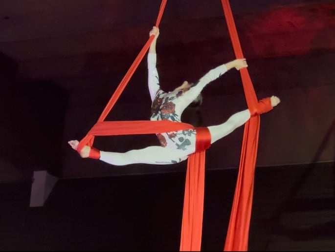 Gallery photo 17 of Jessica Black