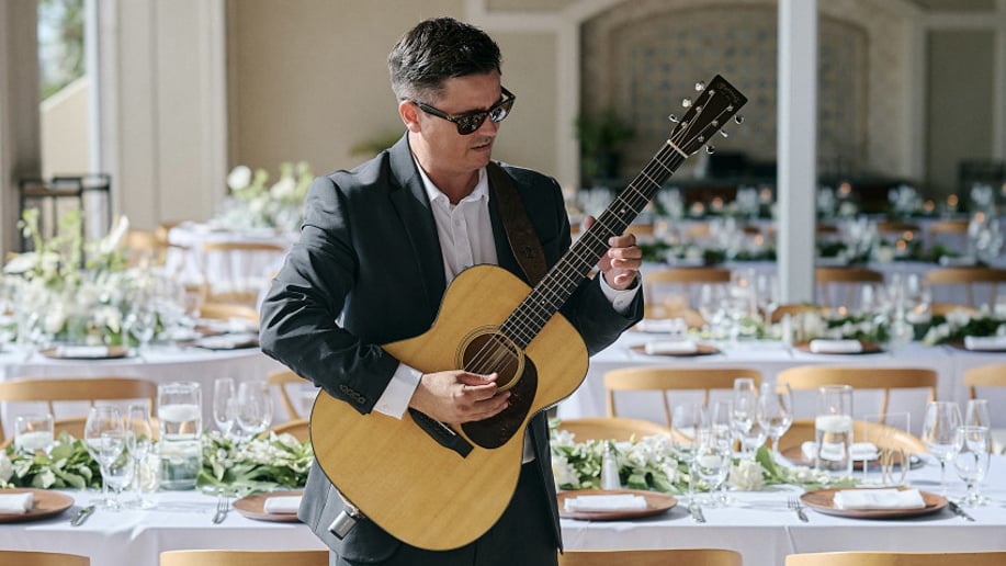Gallery photo 1 of Jim Gabelbauer | Destination Event Guitarist