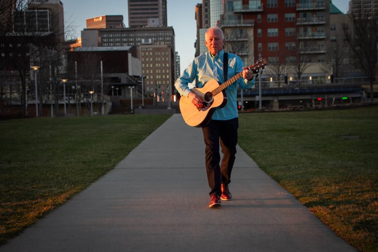 Gallery photo 2 of Jim Kelly Acoustic Music