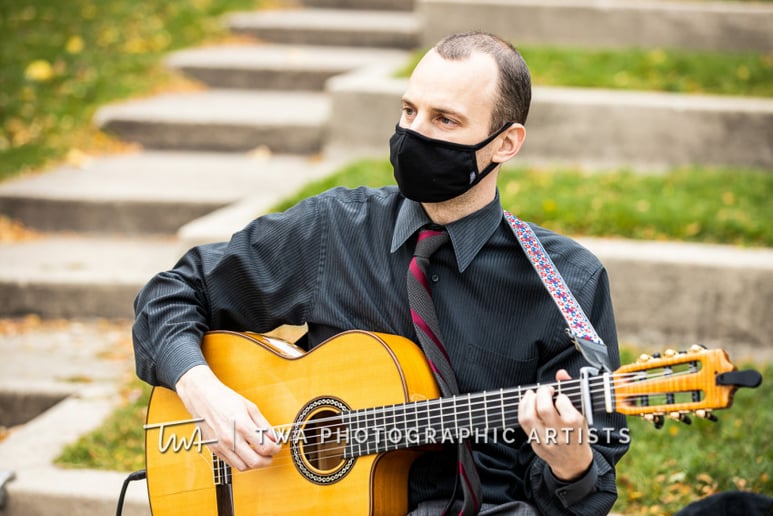 Gallery photo 5 of Jim Perona - Instrumental Guitarist