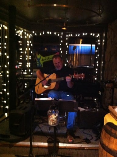 Gallery photo 1 of Joe Fry the Guitar Guy