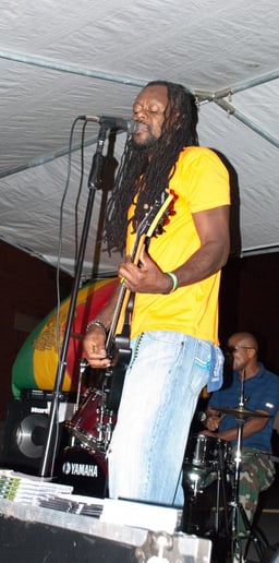 Gallery photo 6 of Jojo Romero & Nightshift