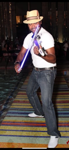 Gallery photo 1 of Jonathan Levingston