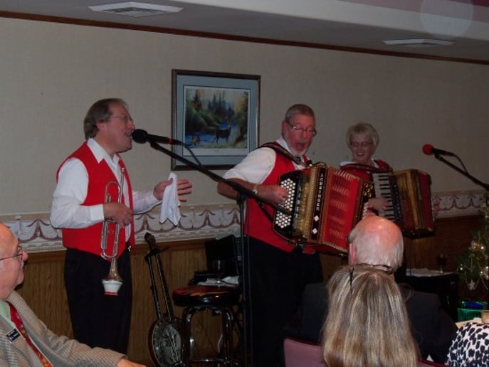 Gallery photo 1 of Mary's Turbo Accordion Express