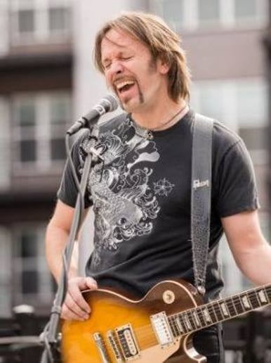 Gallery photo 4 of Kenny Day