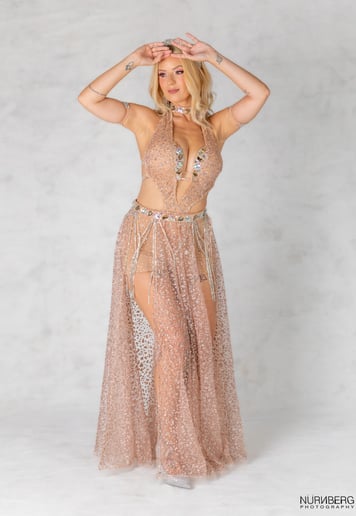 Gallery photo 8 of Kiania Bellydance