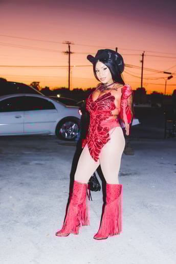 Gallery photo 5 of Ladyy acee