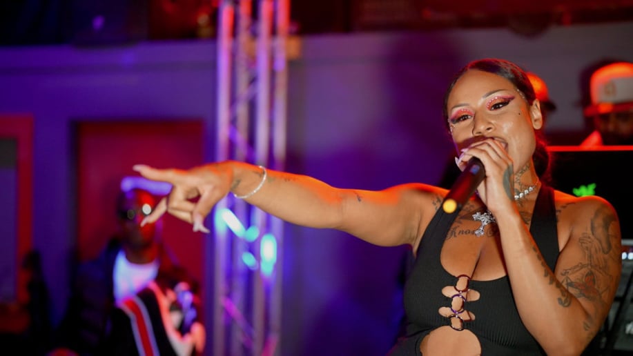 Gallery photo 11 of Ladyy acee