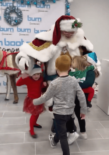 Gallery photo 44 of Lake Country Santa Claus