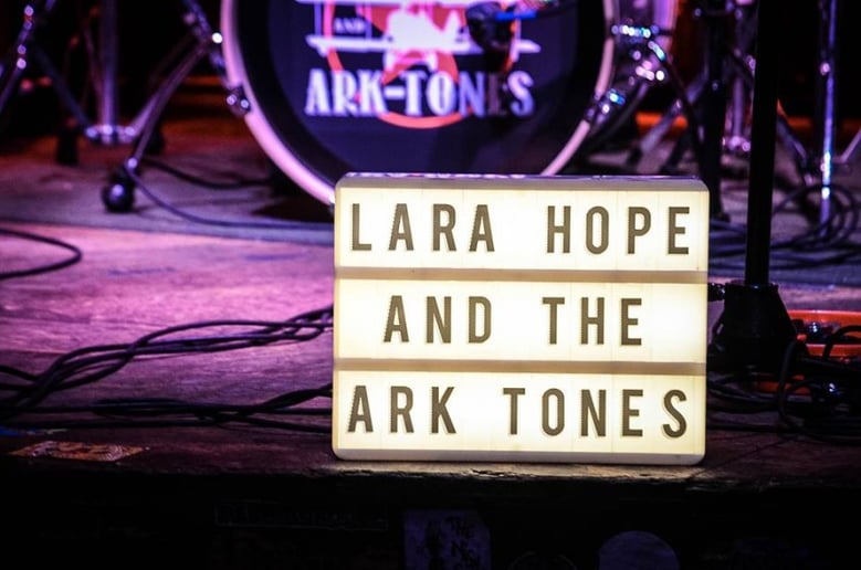 Gallery photo 8 of Lara Hope & The Ark-Tones