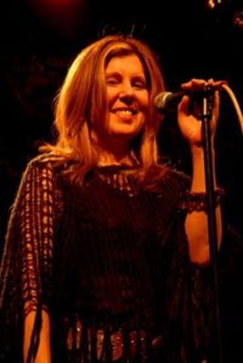 Gallery photo 7 of Laura Moe