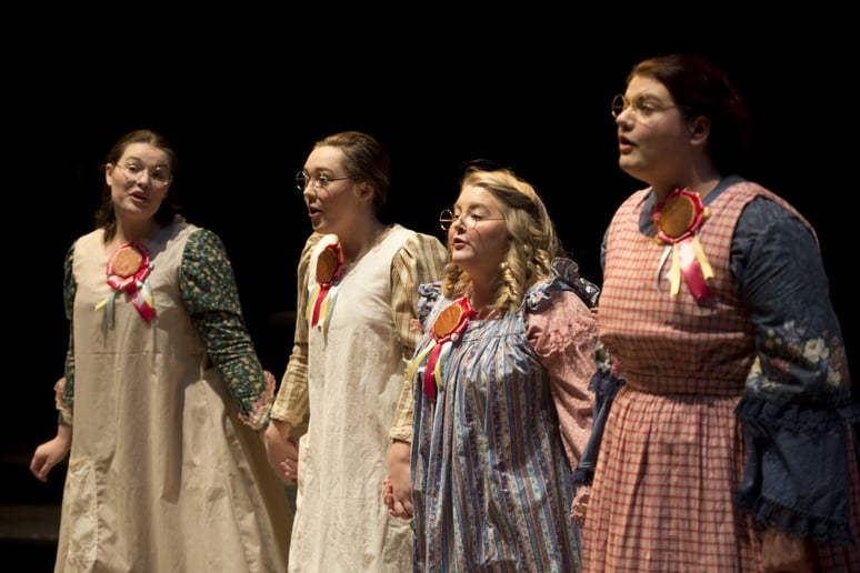 Gallery photo 3 of Liz Russell