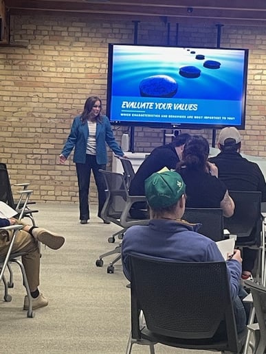 Gallery photo 2 of Lena Scullard, Interactive Keynote Speaker and Trainer