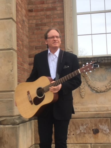 Gallery photo 6 of Lonnie