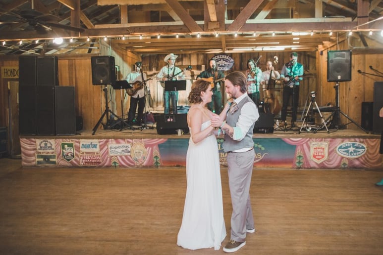 Gallery photo 6 of Lost Pines Bluegrass and Bouquet Bands