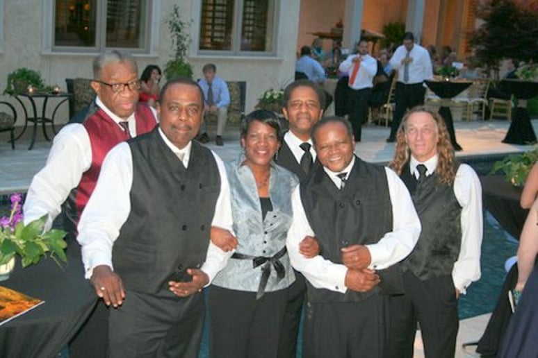 Gallery photo 11 of Love, Peace & Happiness Band