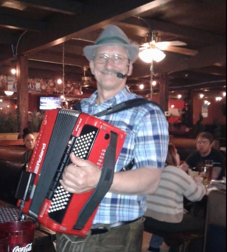 Gallery photo 8 of Larry Roberts Entertainment