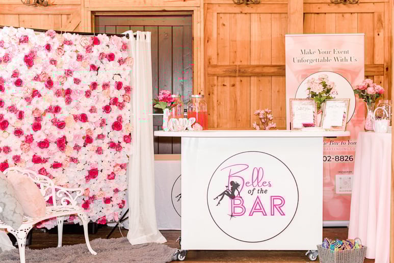 Gallery photo 1 of Luxury Bartending Service