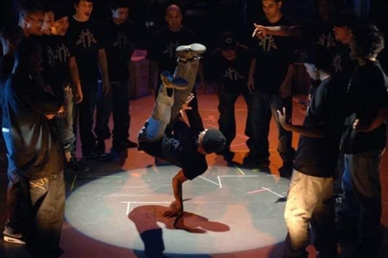 Gallery photo 7 of Breakdancers Brickheadz