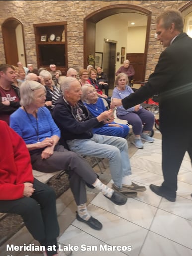 Gallery photo 9 of Ken Murray Magic
