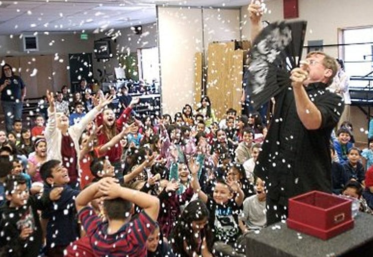 Gallery photo 3 of Magic: Ron Saylor