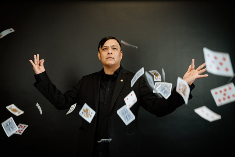 Gallery photo 6 of Magician Brian Yazzie