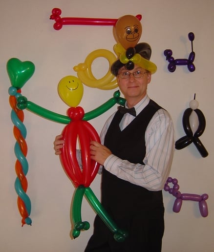 Gallery photo 5 of Magician Jeffrey Salveson