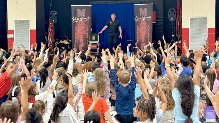 Gallery photo 6 of Magician Russ Nowack - Hocus Pocus Entertainment