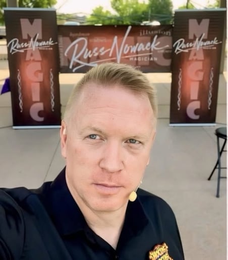 Gallery photo 7 of Magician Russ Nowack - Hocus Pocus Entertainment