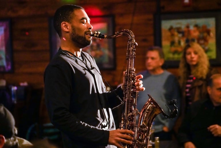 Gallery photo 3 of Malpractice Show Band