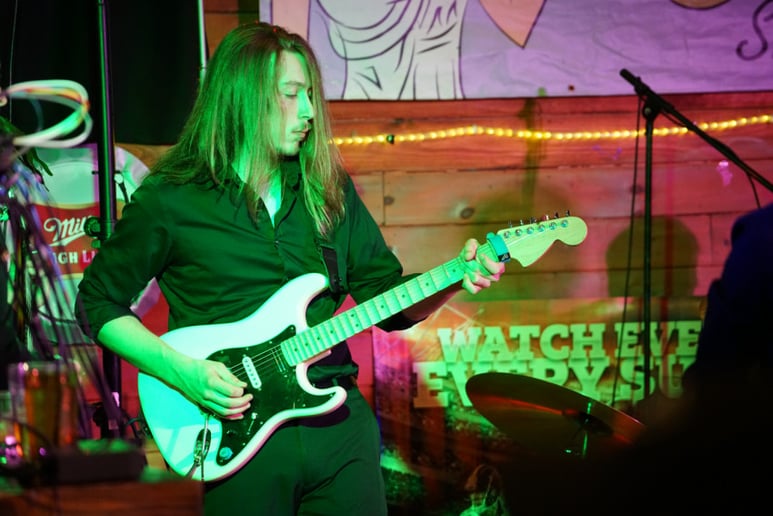 Gallery photo 9 of Malpractice Show Band