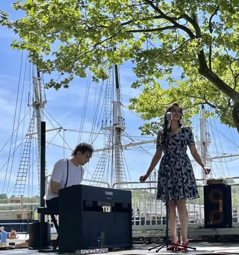 Gallery photo 12 of Mama Train