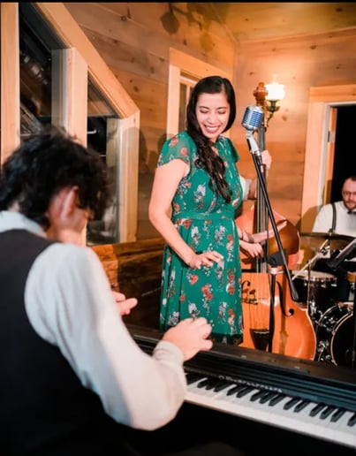 Gallery photo 1 of Mama Train