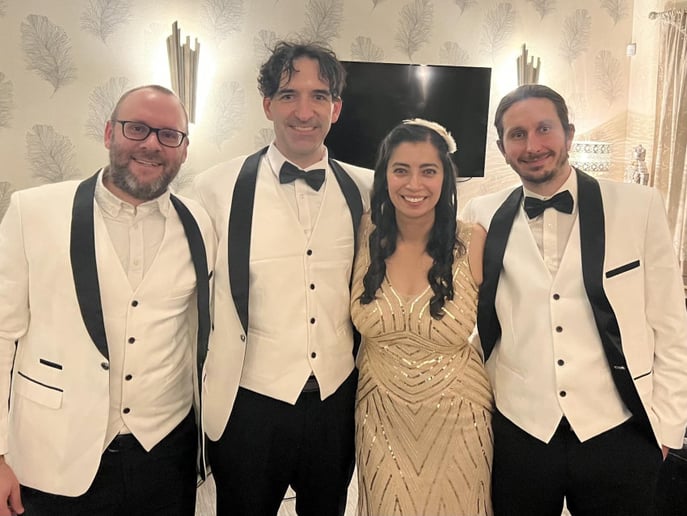 Gallery photo 4 of Mama Train