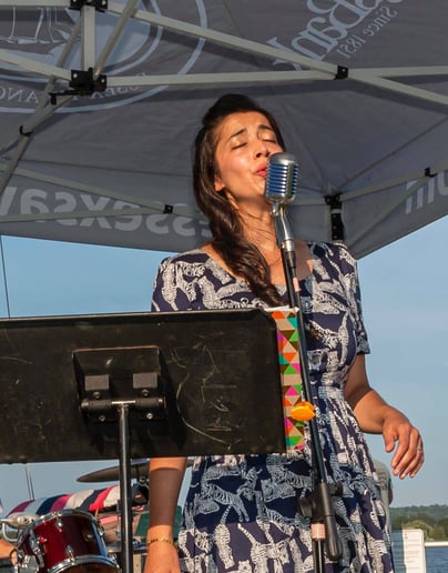 Gallery photo 5 of Mama Train