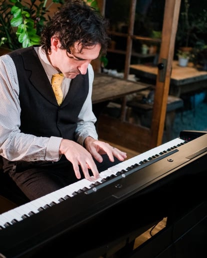 Gallery photo 18 of Mama Train