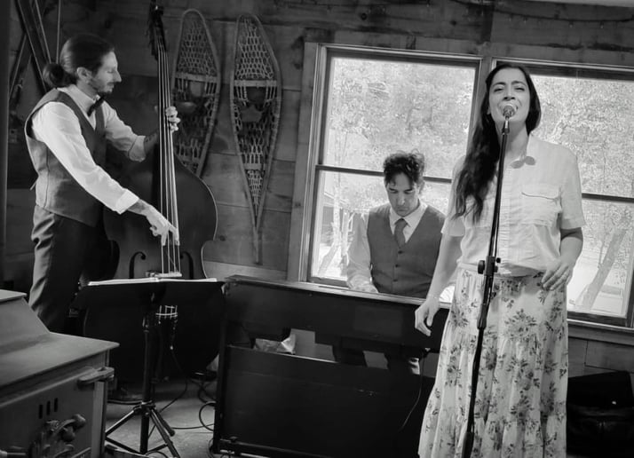 Gallery photo 23 of Mama Train