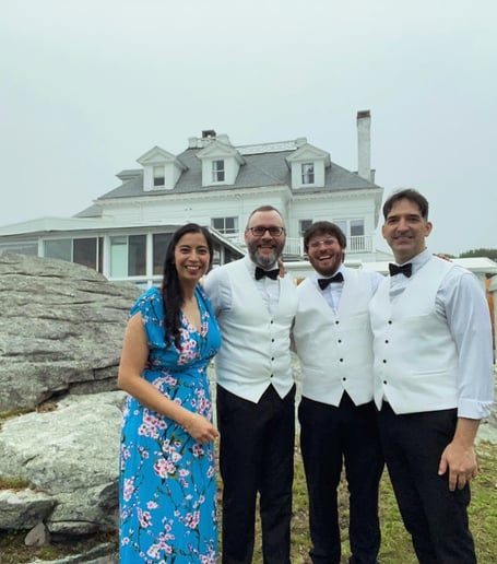 Gallery photo 2 of Mama Train