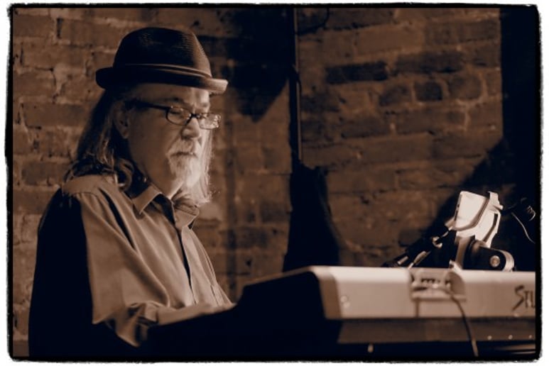 Gallery photo 2 of Mangroove