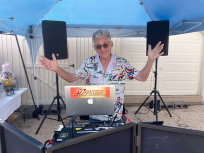 Gallery photo 2 of DJ Kim Foster