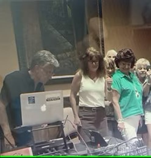 Gallery photo 5 of DJ Kim Foster